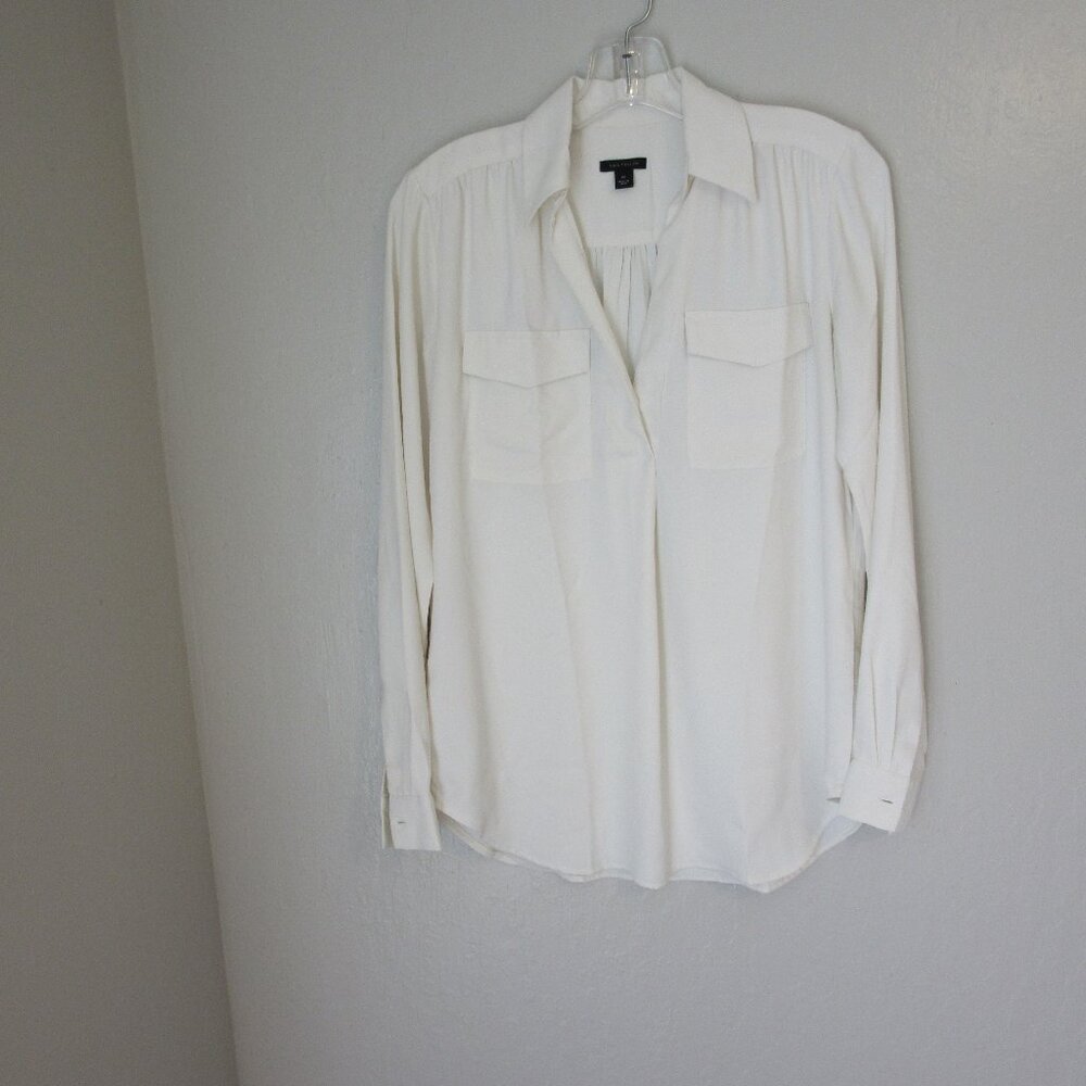 Ann Taylor Ivory V-Neck Pullover Pockets Size XS Long Sleeve Blouse